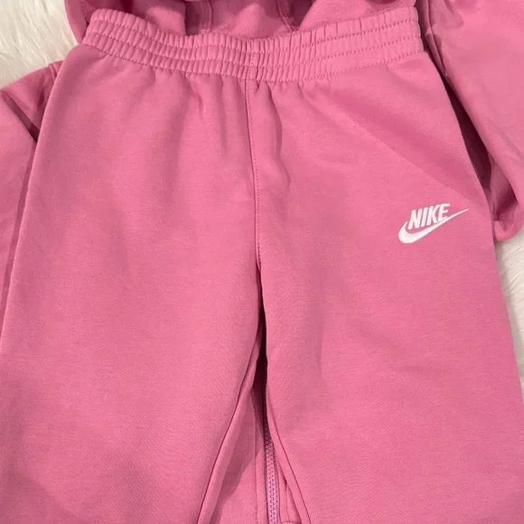 Nike Pink Tracksuit Set - Picture 4 of 5